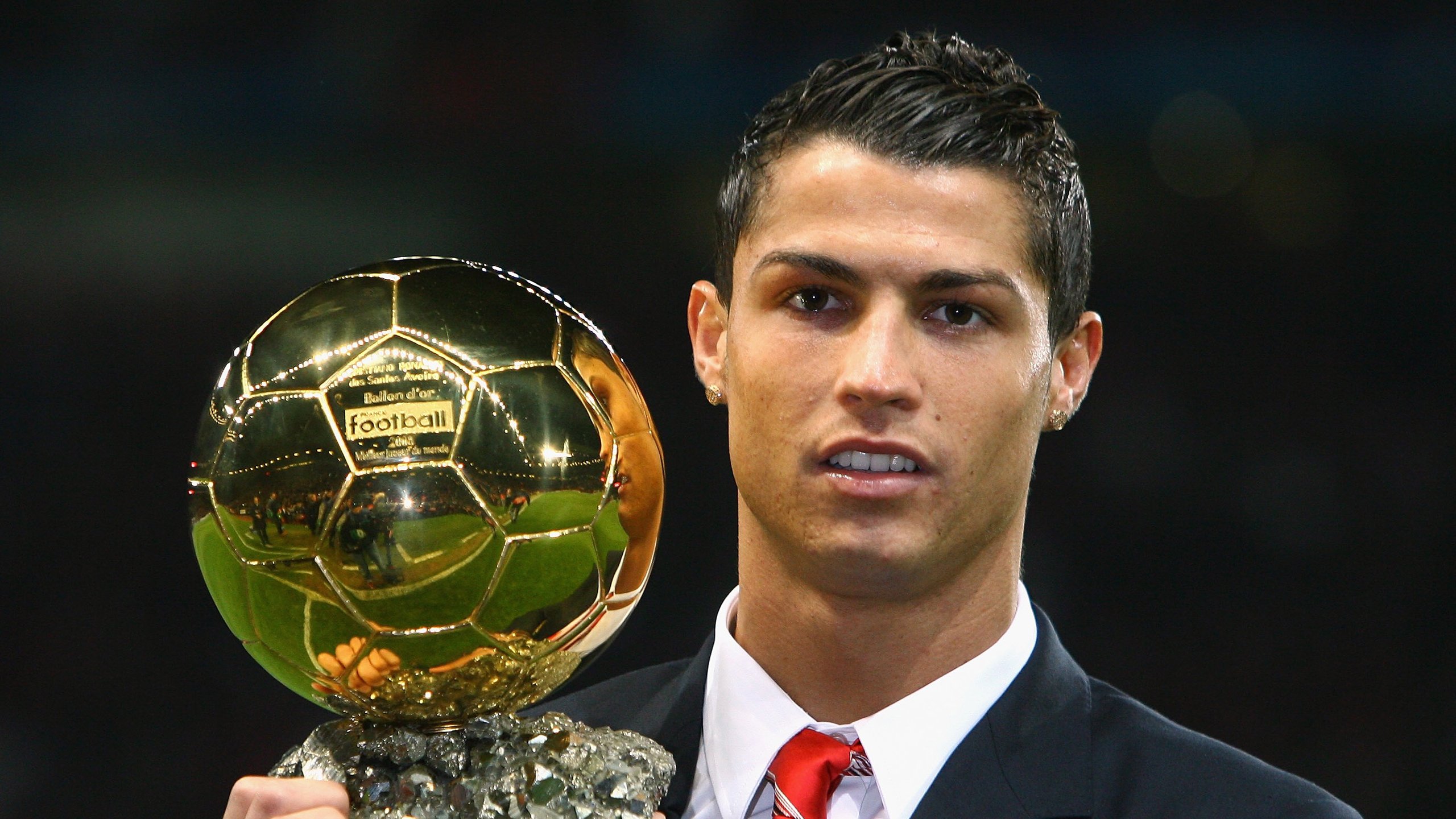 Uzi回归赛场，高光表现首场状态亮眼，皇家马德里观众沸腾！